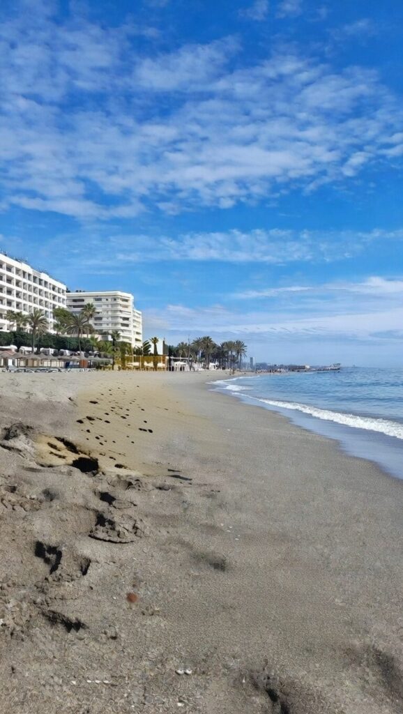 Mieszkanie na sprzedaż Malaga Costa del Sol Hiszpania – nowoczesny apartament blisko morza